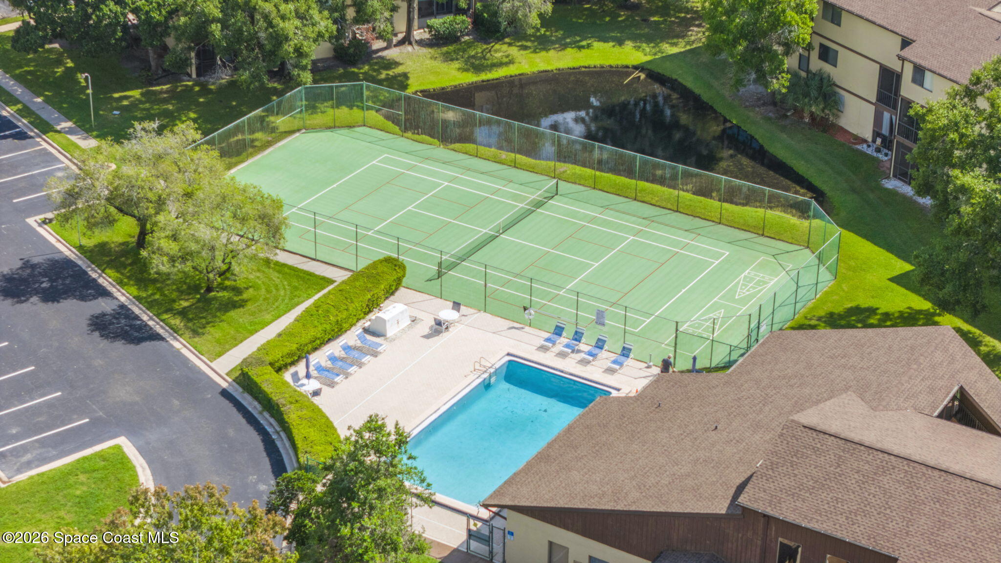 7815 Maplewood Drive 701