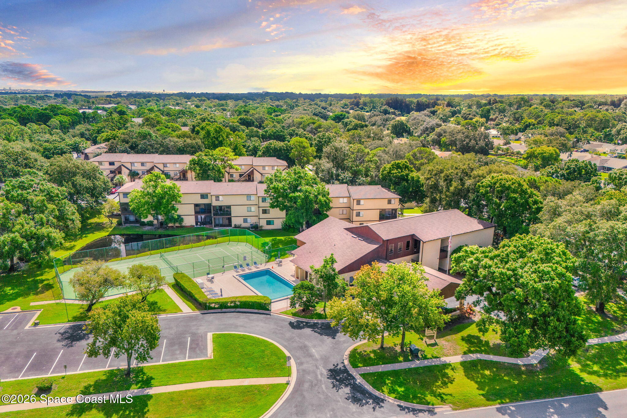 7815 Maplewood Drive 701