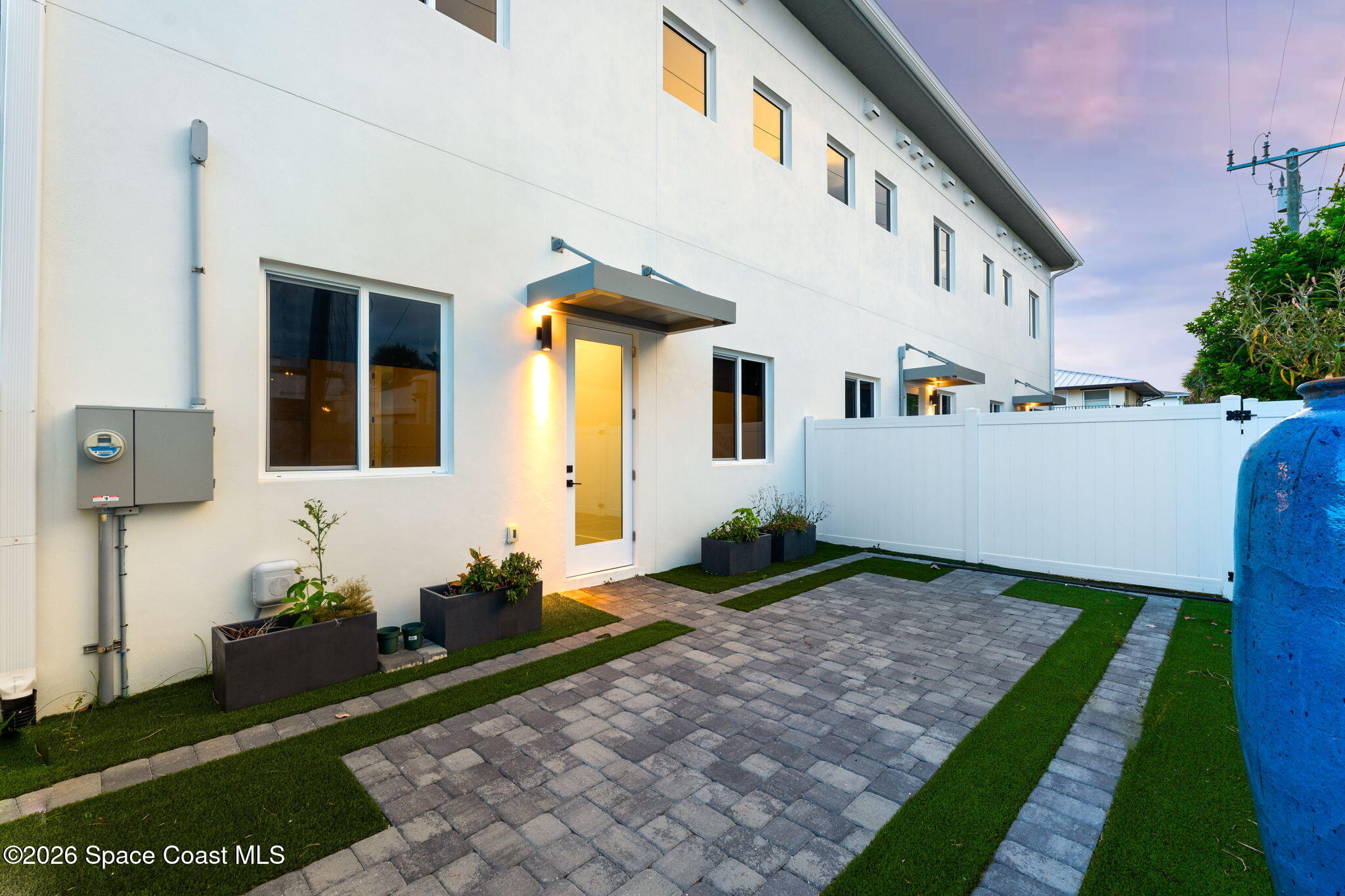 104 4th Avenue