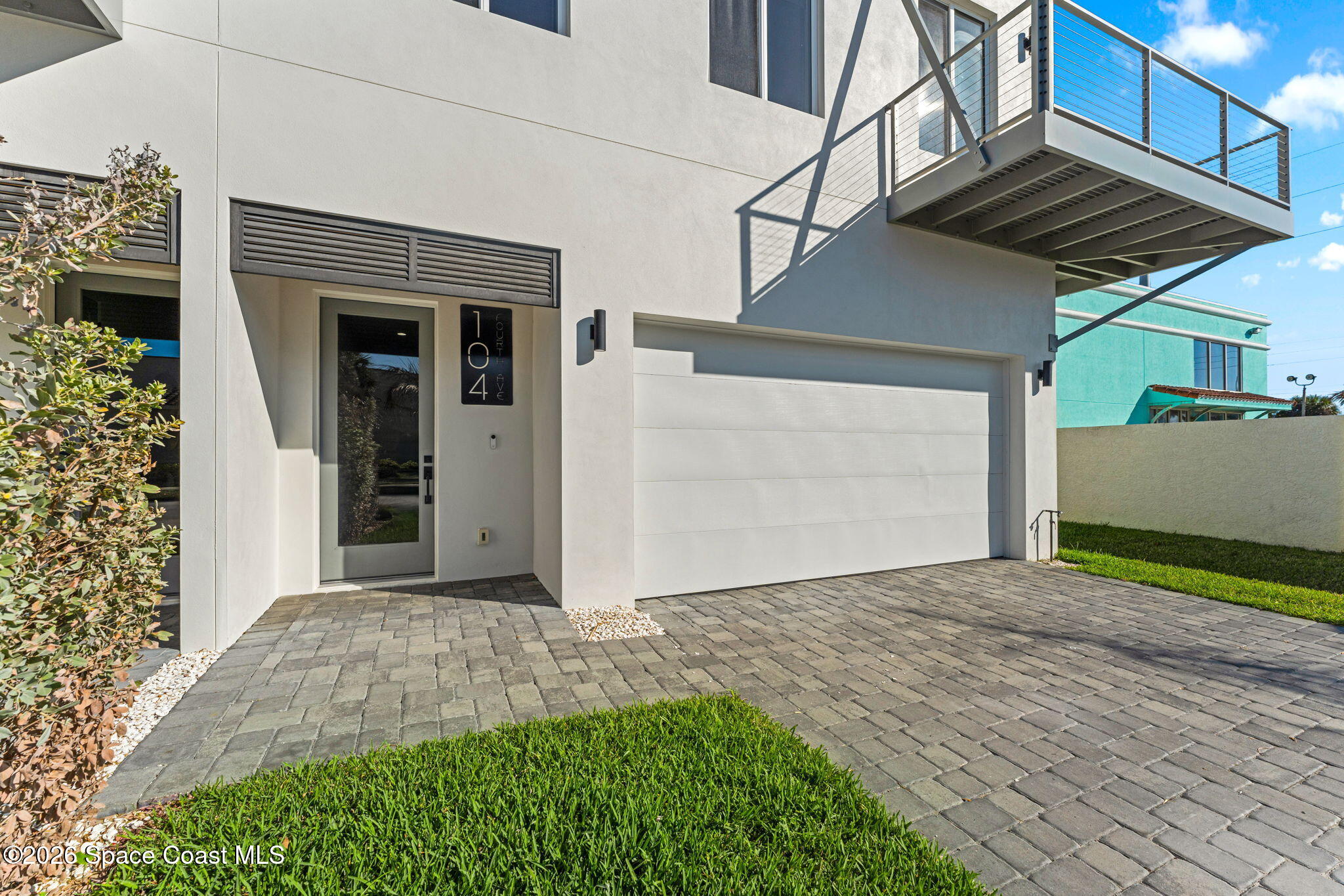 104 4th Avenue
