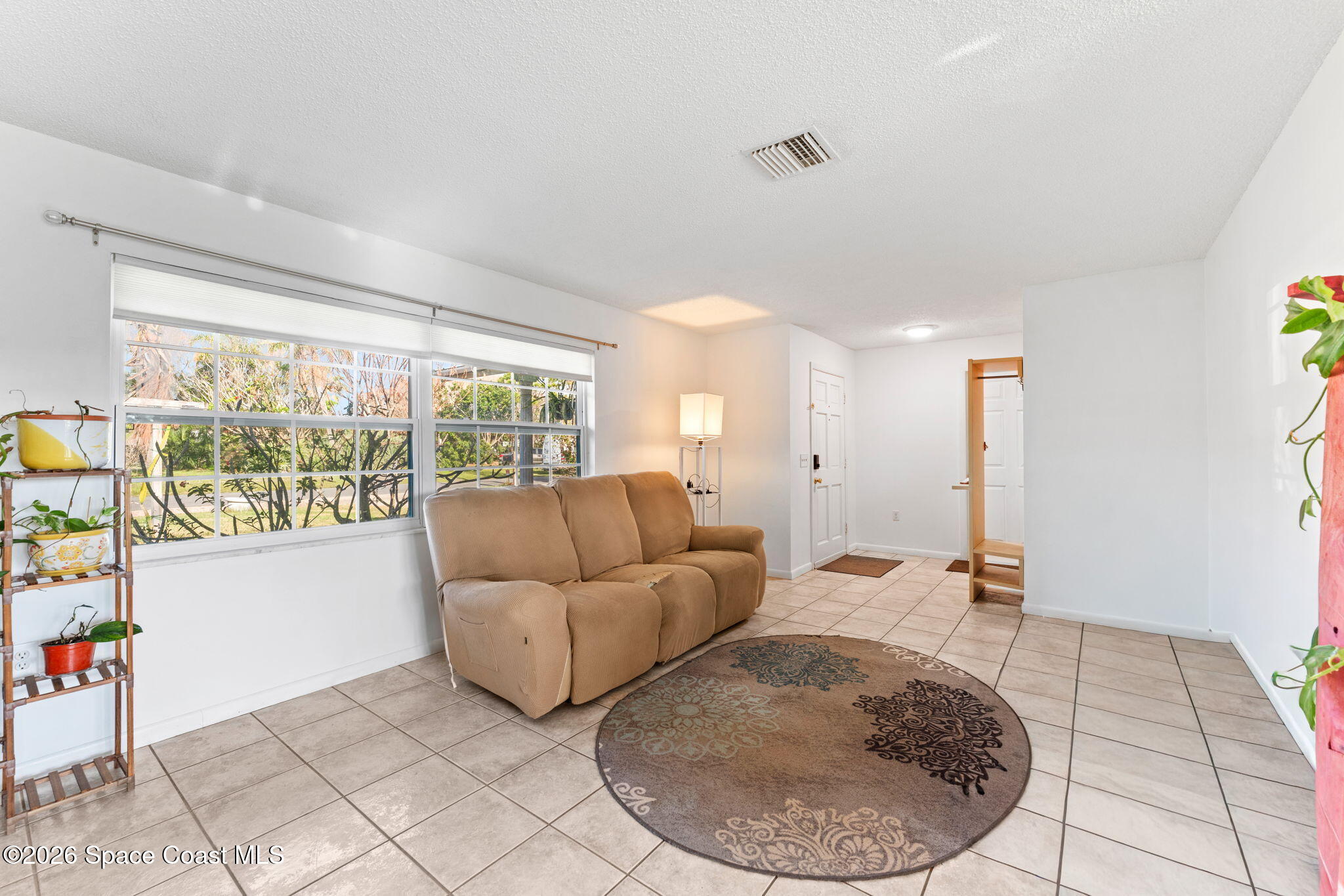 2047 Barracuda Avenue