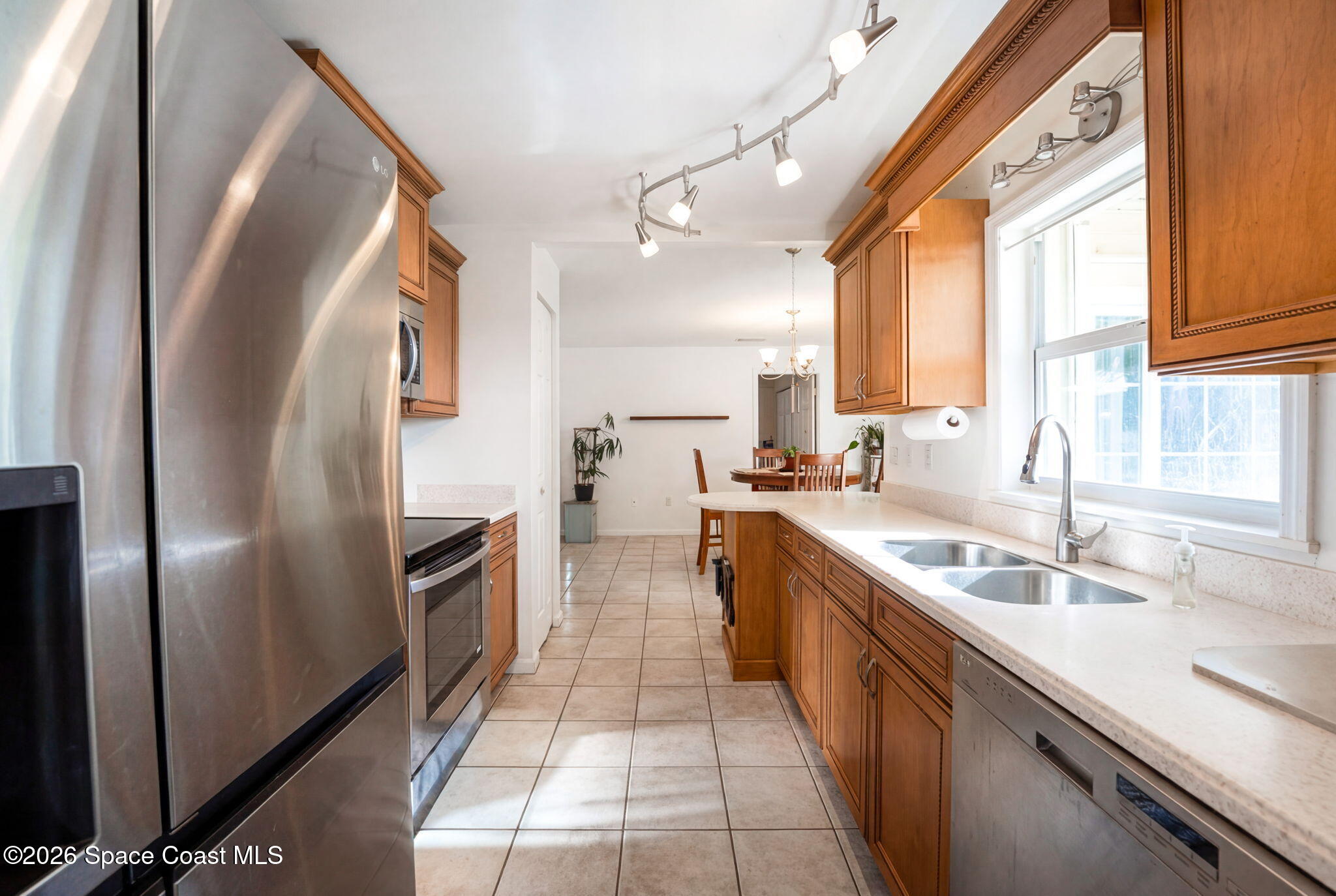 2047 Barracuda Avenue