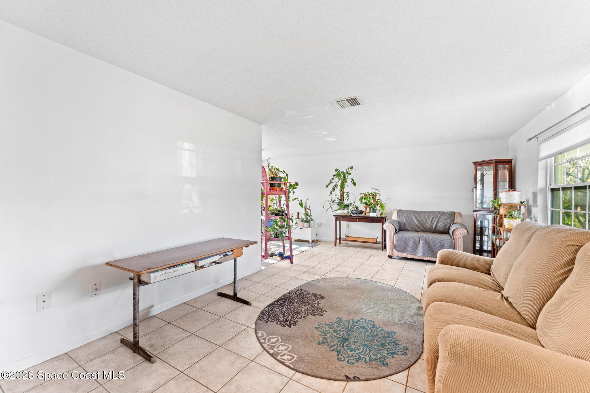 2047 Barracuda Avenue