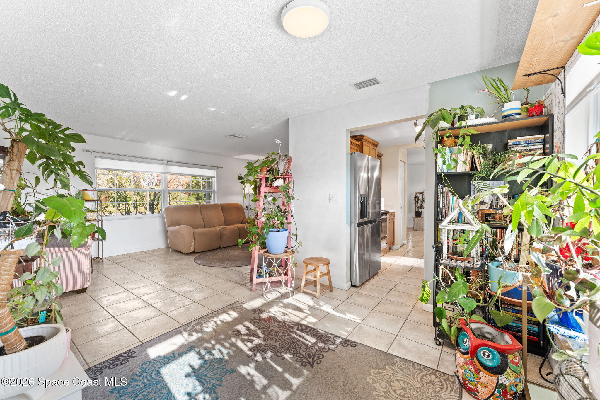 2047 Barracuda Avenue