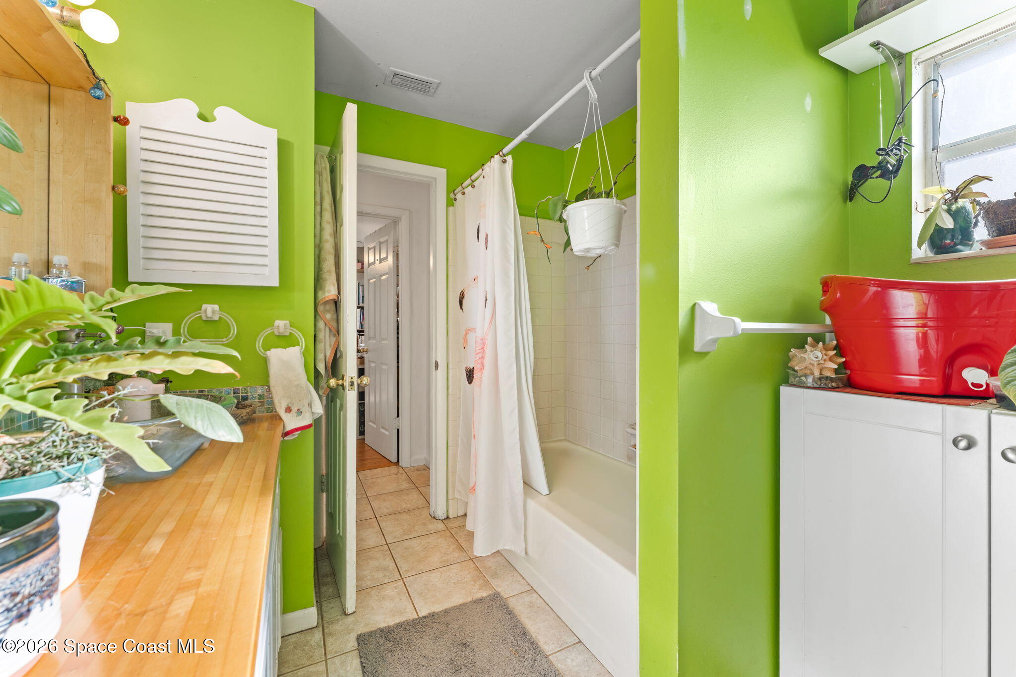 2047 Barracuda Avenue