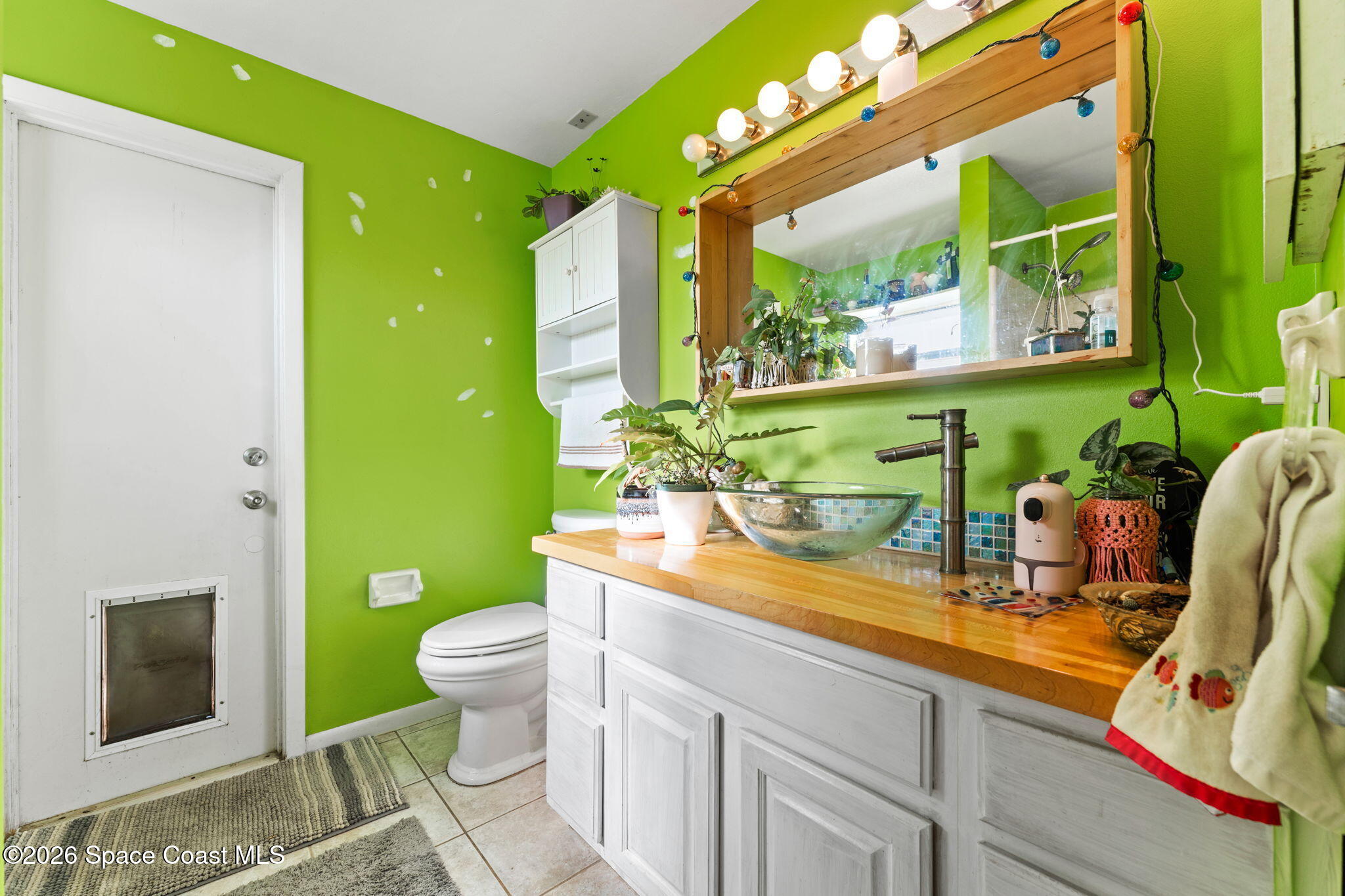 2047 Barracuda Avenue