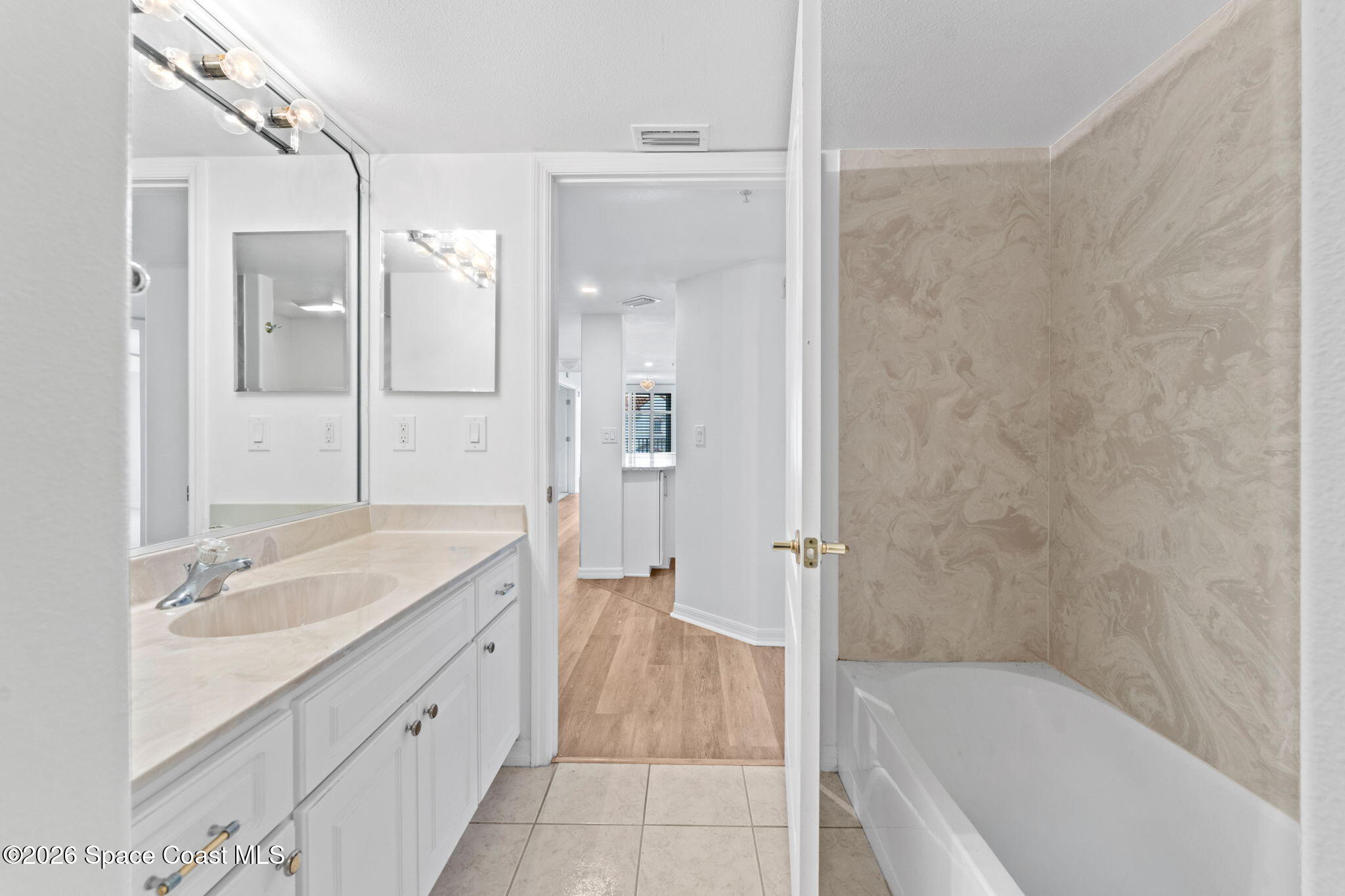 8935 Puerto Del Rio Drive 7501