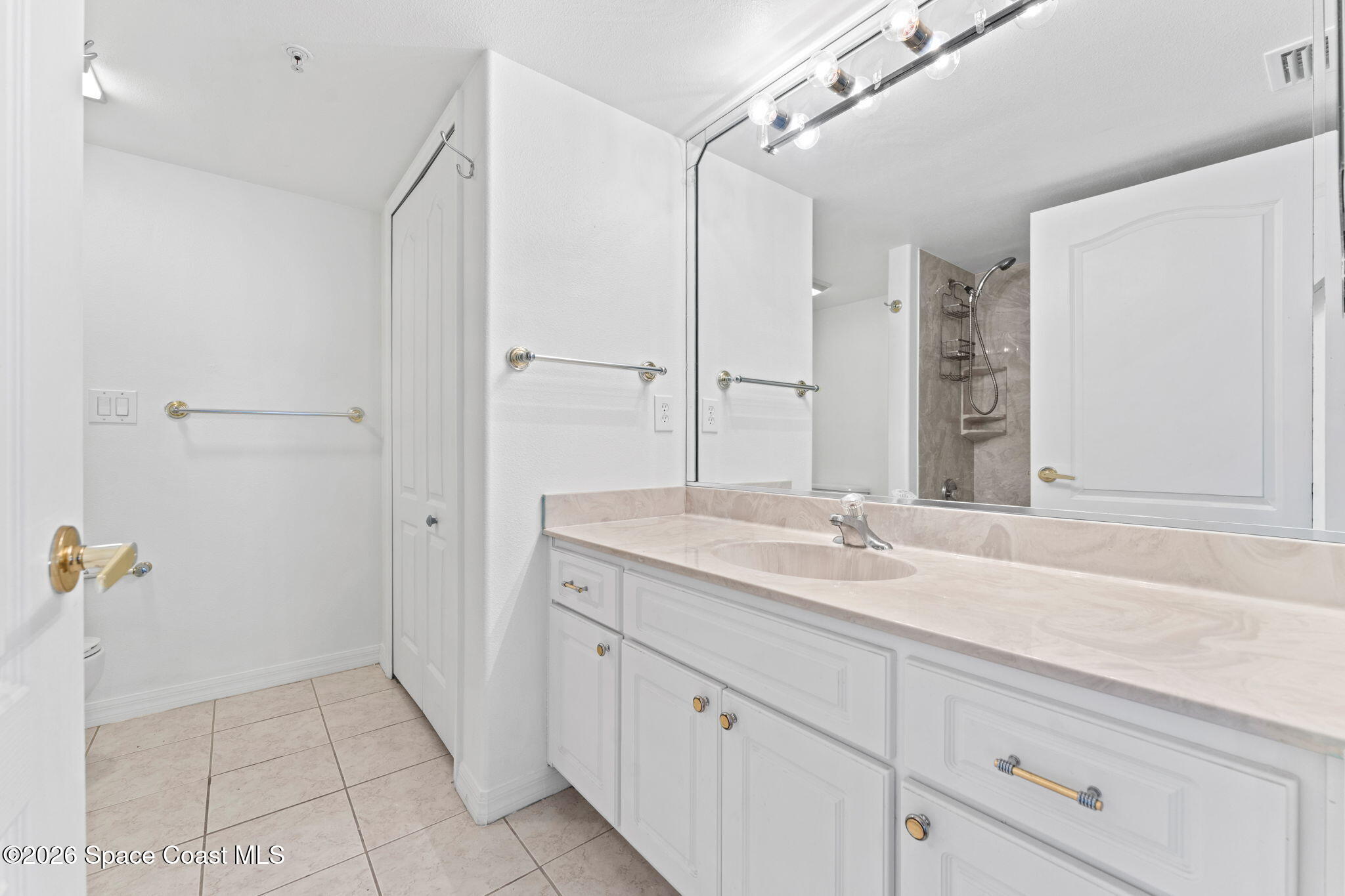 8935 Puerto Del Rio Drive 7501