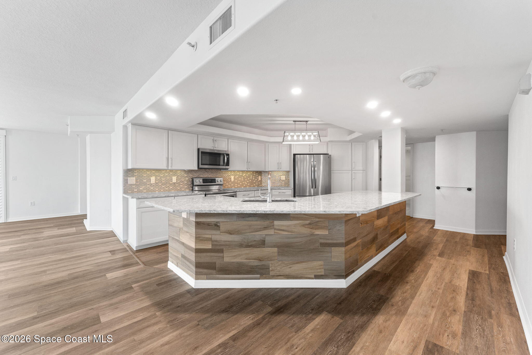 8935 Puerto Del Rio Drive 7501