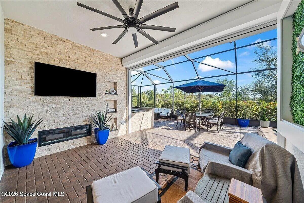 2190 Caravan Place