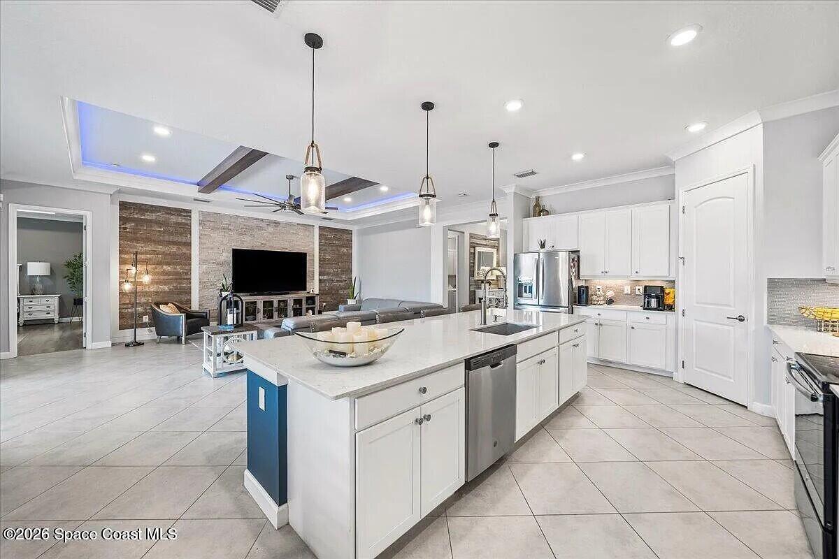 2190 Caravan Place