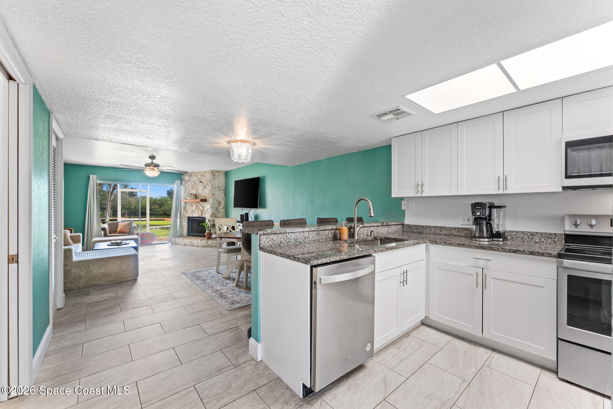 402 N 1st Street 10