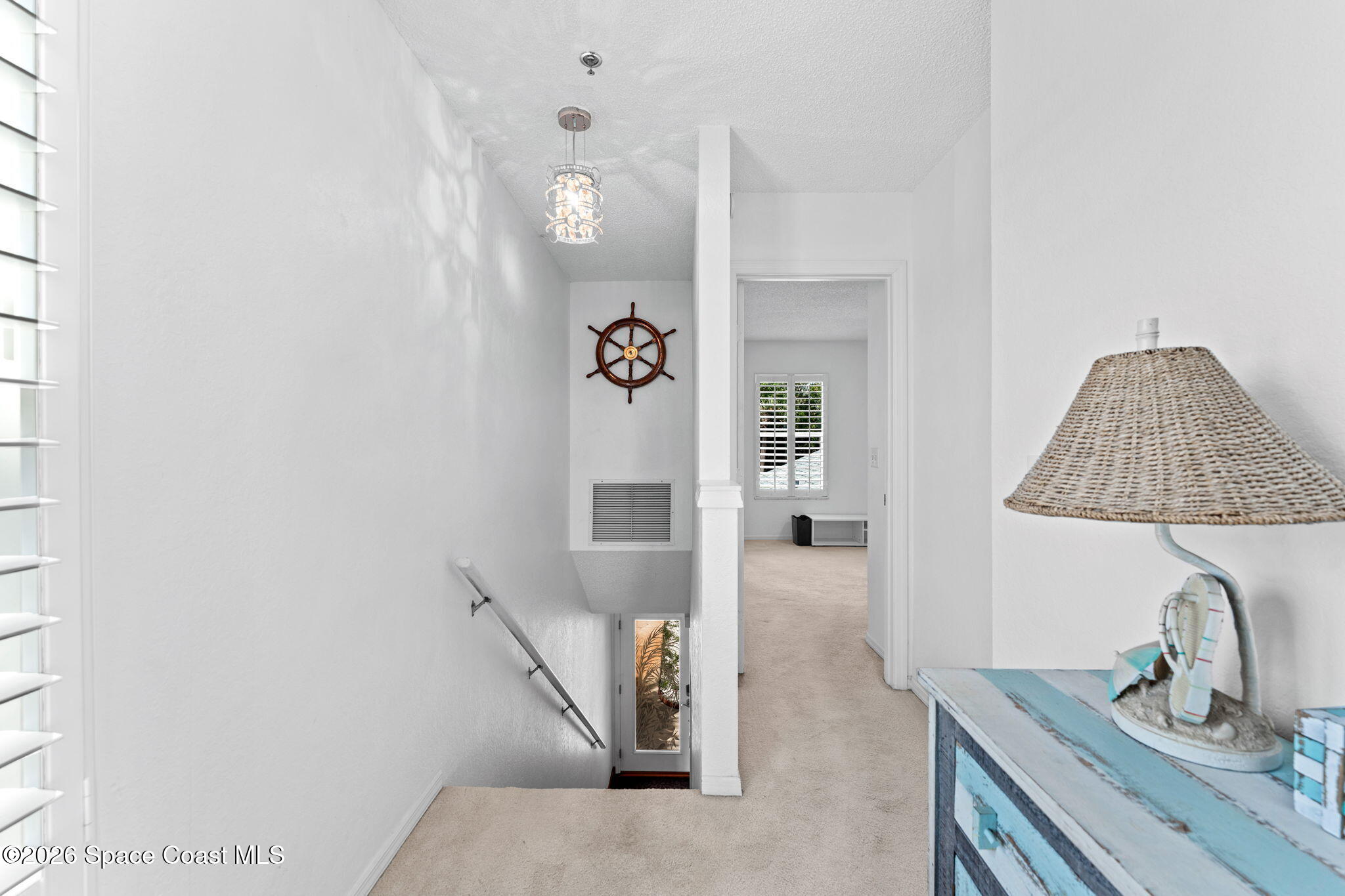 1909 S Riverside Drive S 10