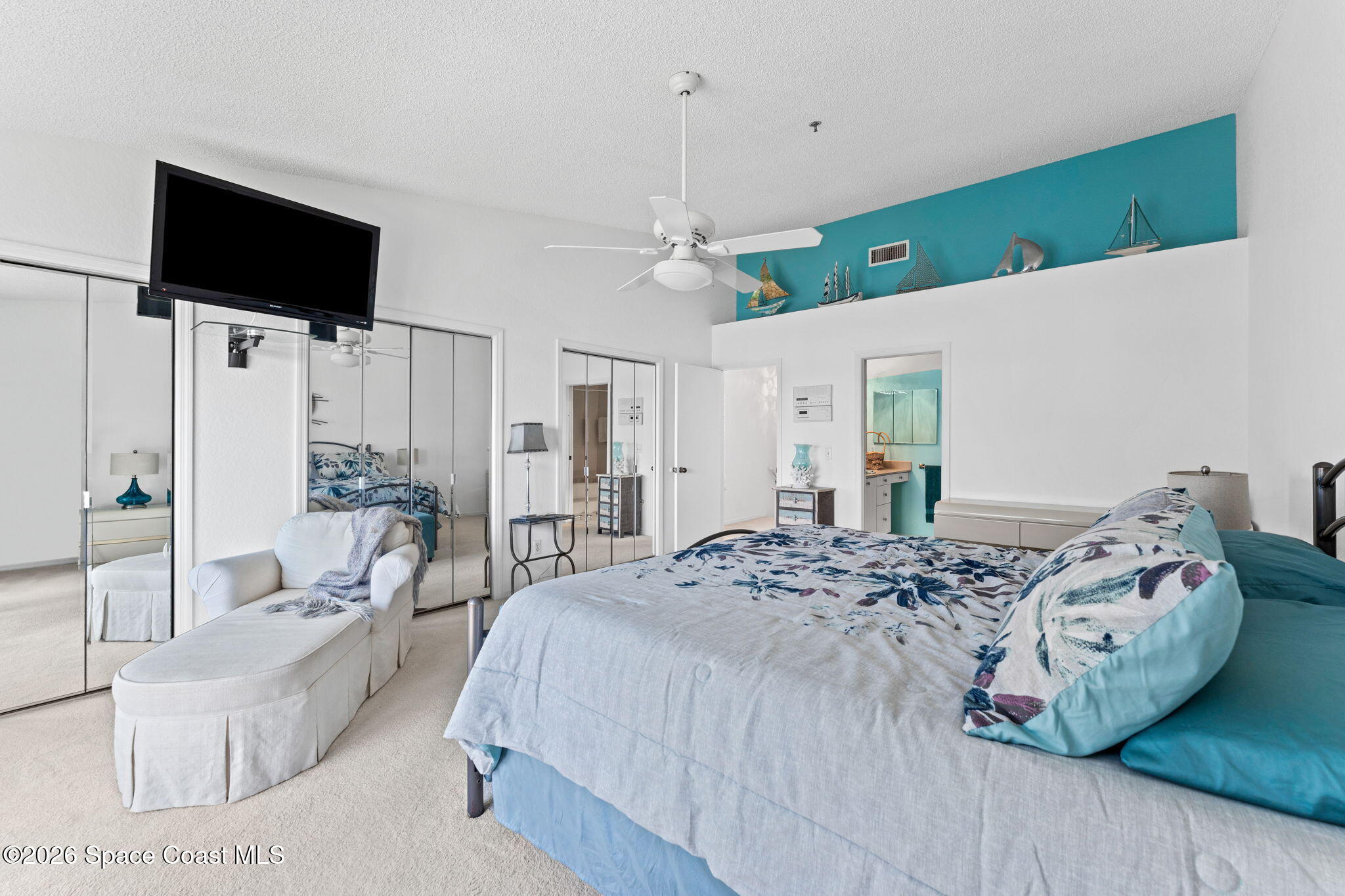 1909 S Riverside Drive S 10