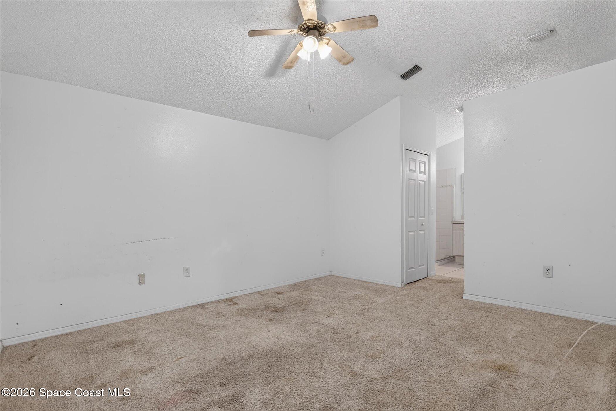 1091 Ray Road SE