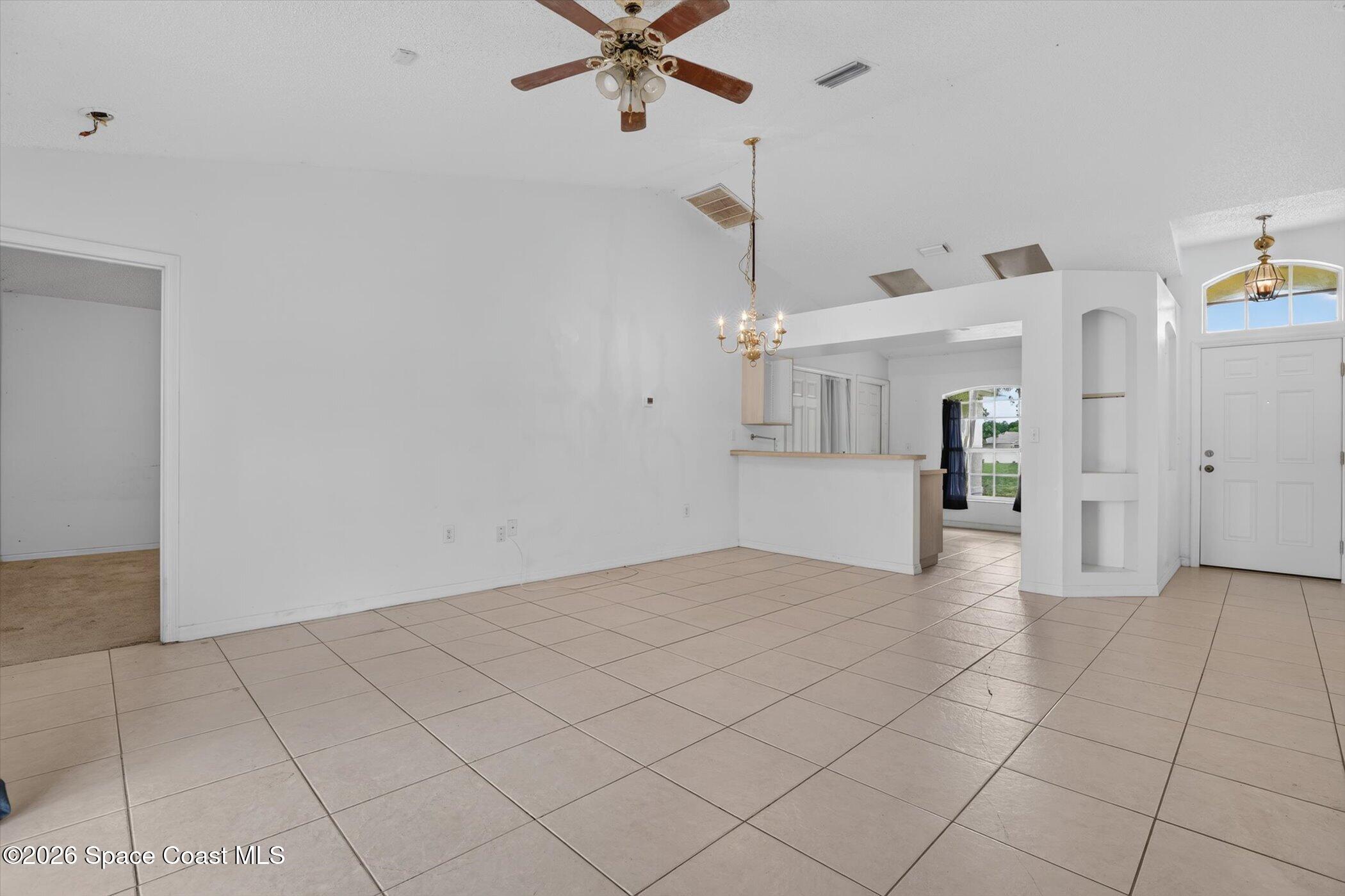 1091 Ray Road SE