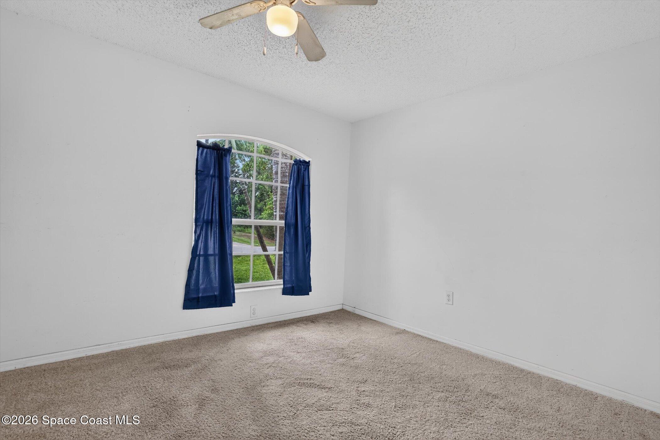 1091 Ray Road SE