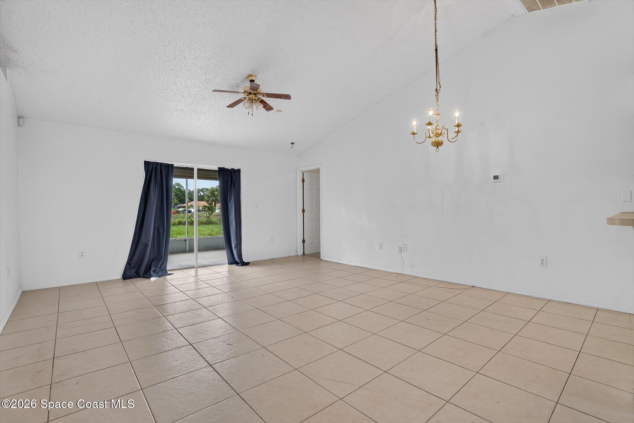 1091 Ray Road SE
