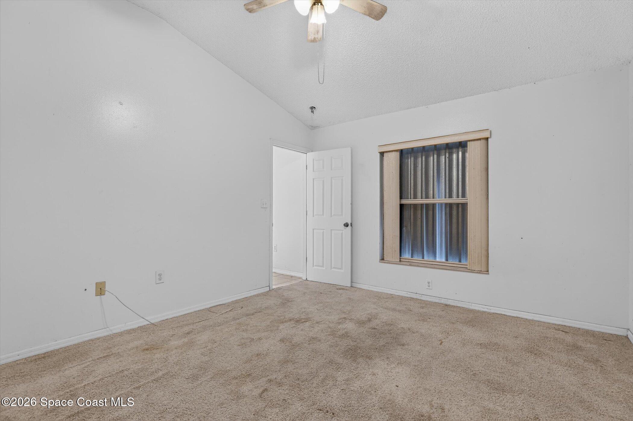 1091 Ray Road SE