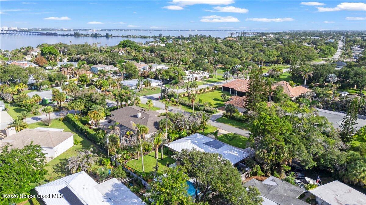 333 Cocoa Avenue