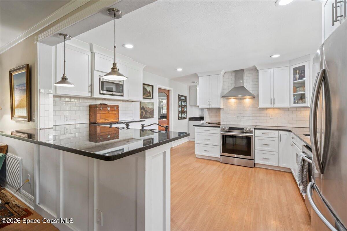 333 Cocoa Avenue