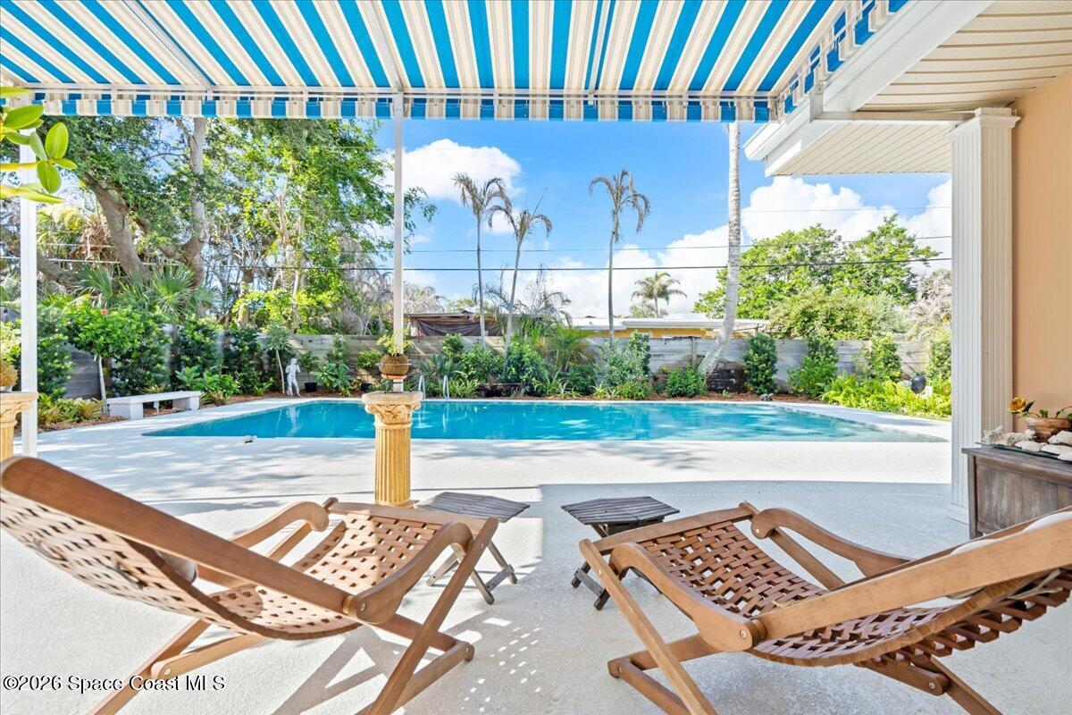 333 Cocoa Avenue