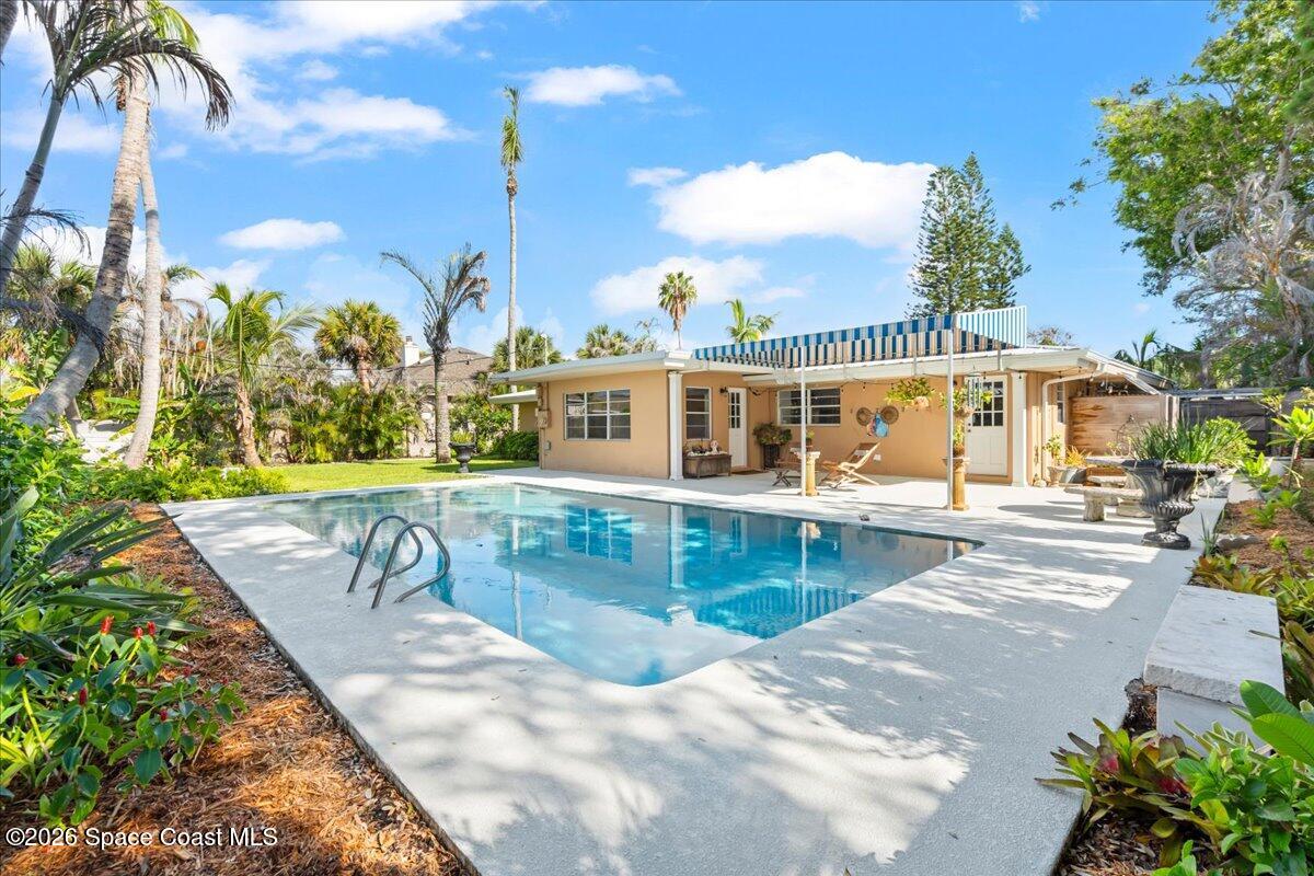 333 Cocoa Avenue
