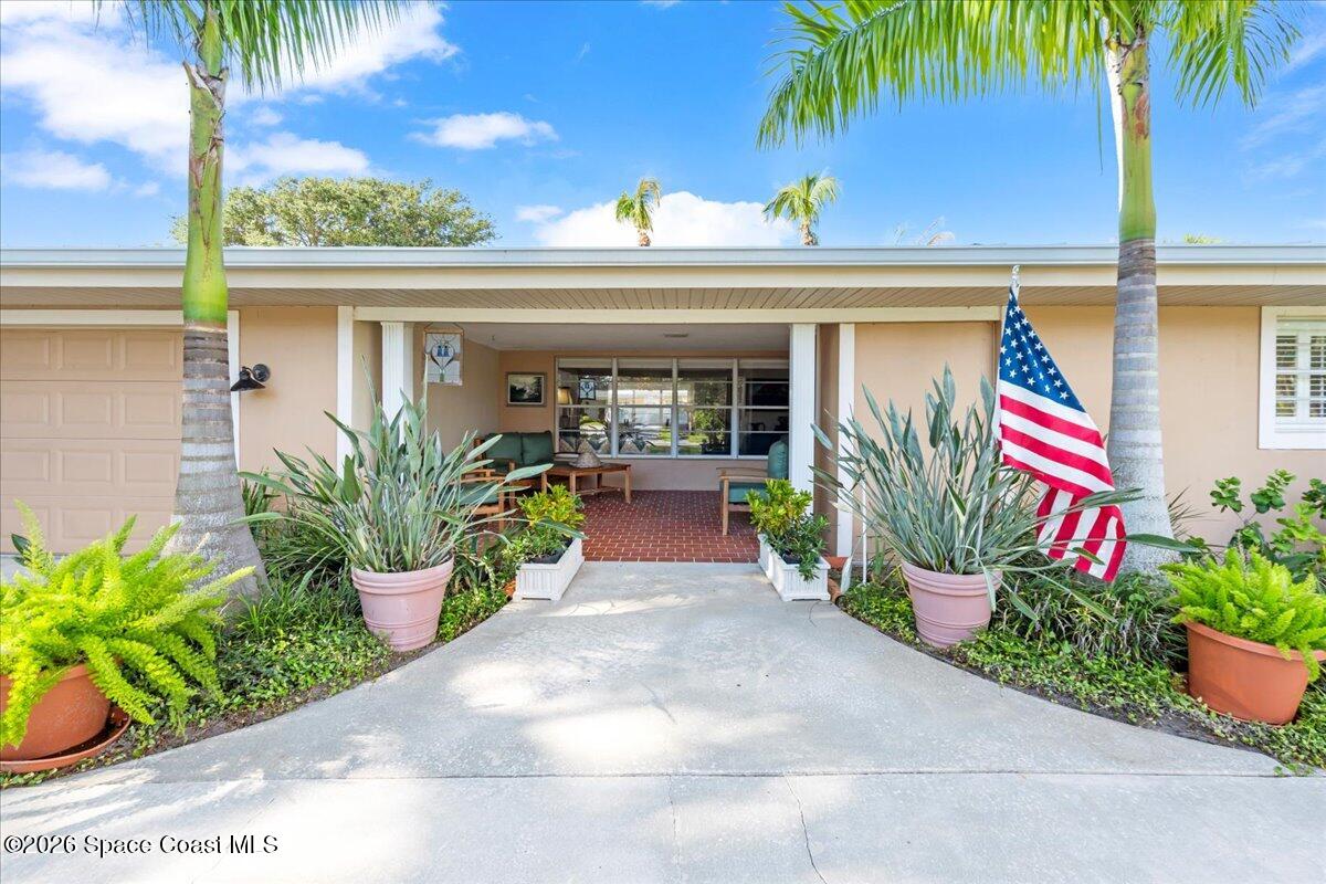 333 Cocoa Avenue