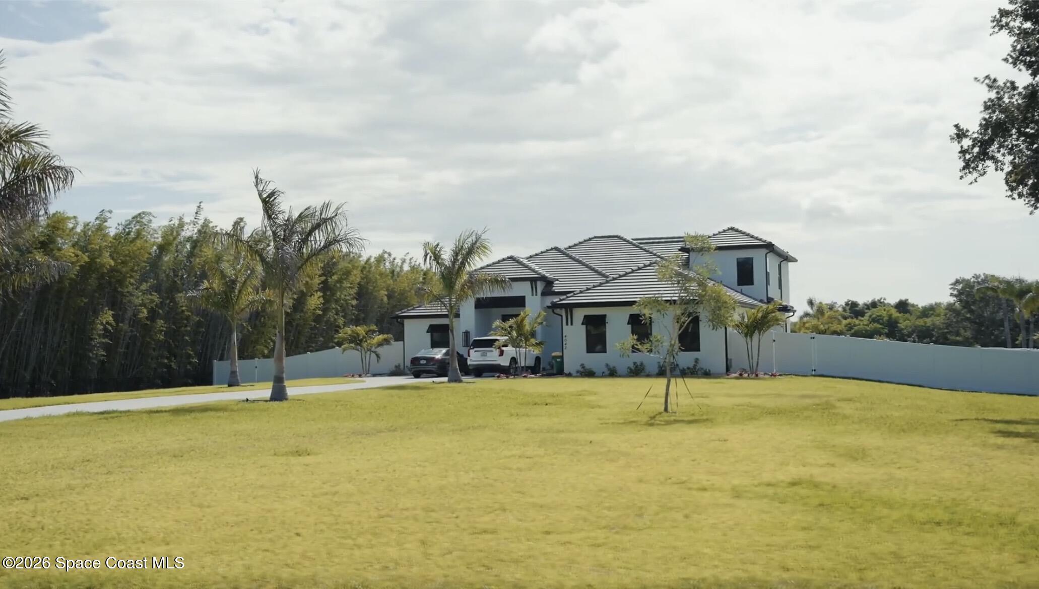 4042 Tradewinds Trail