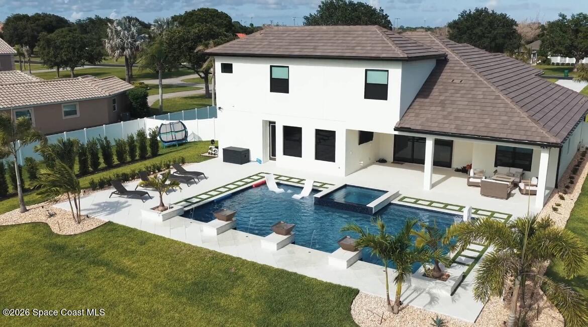 4042 Tradewinds Trail