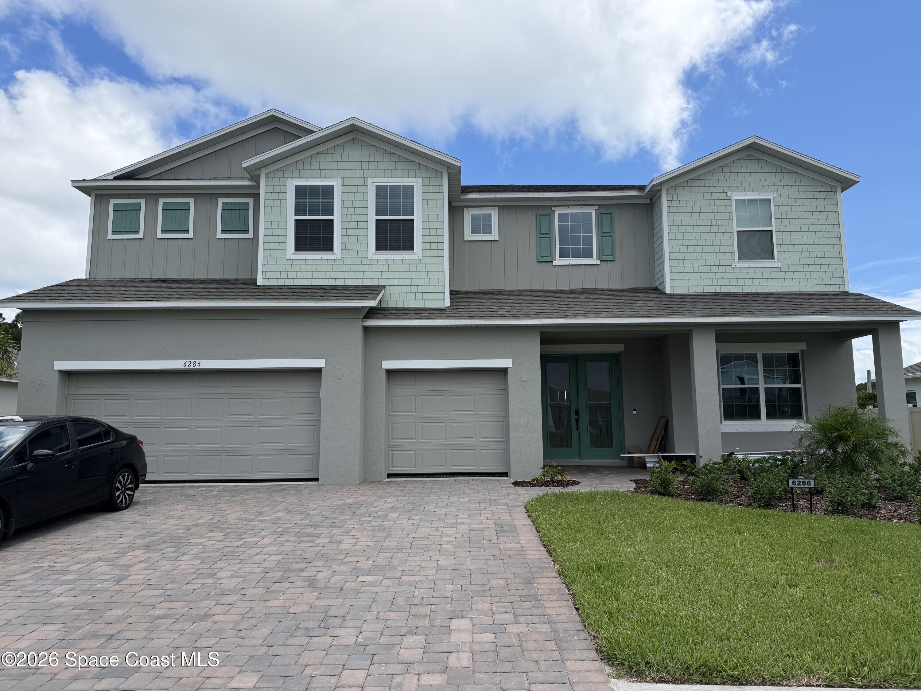 6286 Moonrise Drive