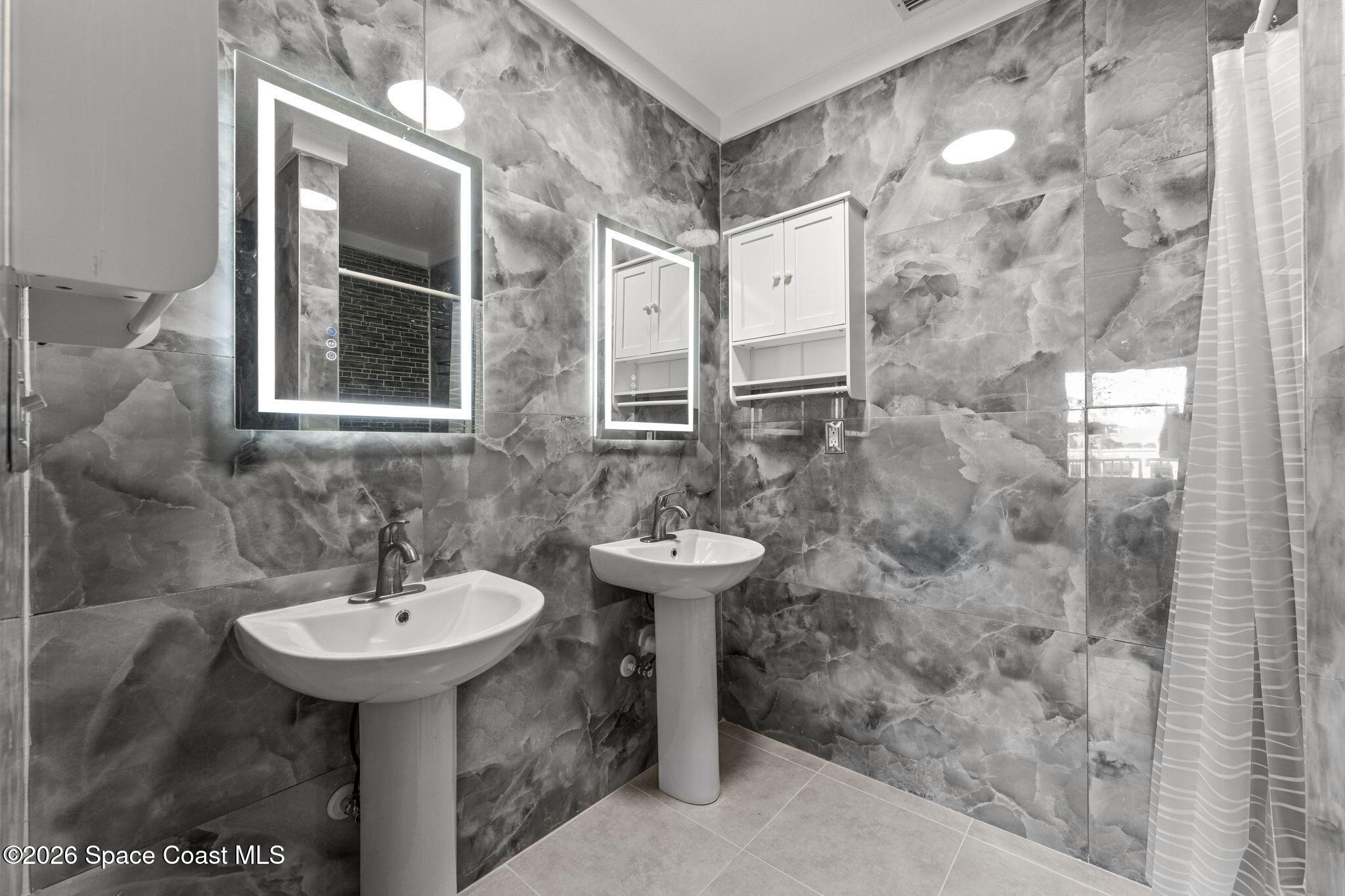 41 N Orlando Avenue 1