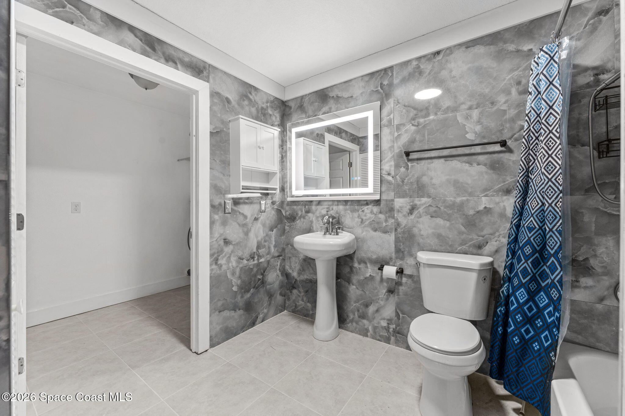 41 N Orlando Avenue 1