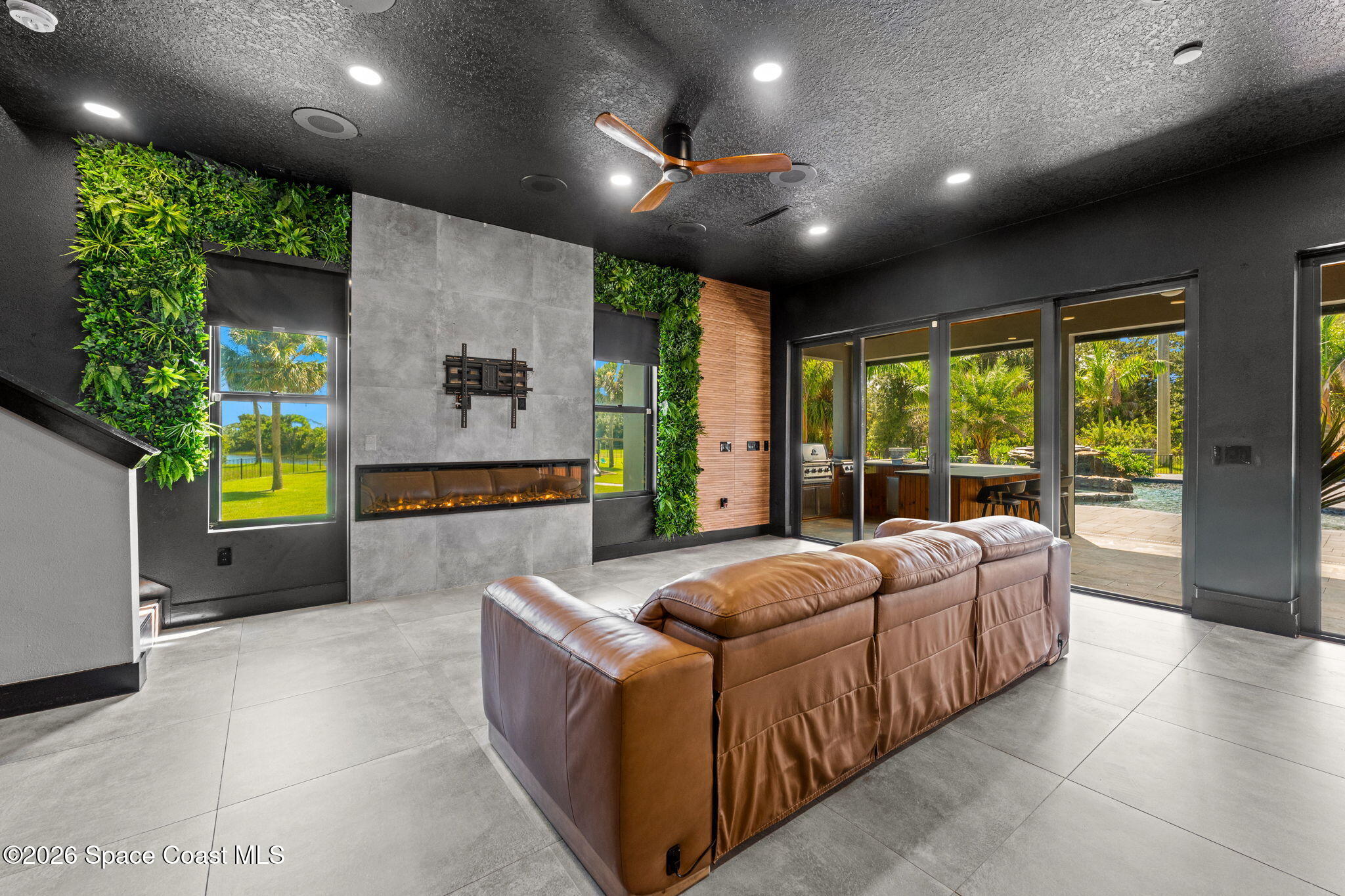 2453 Westhorpe Drive