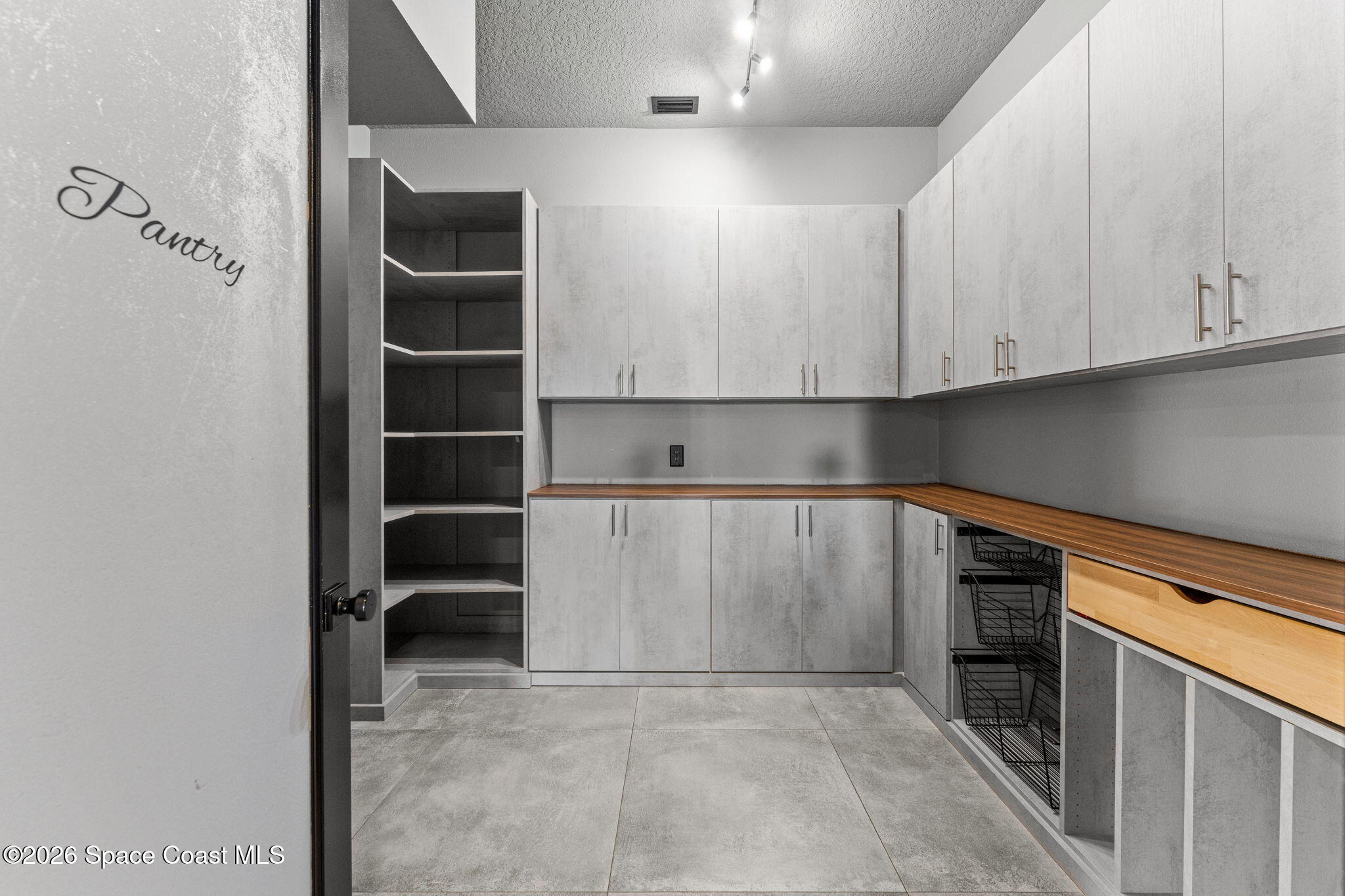 2453 Westhorpe Drive