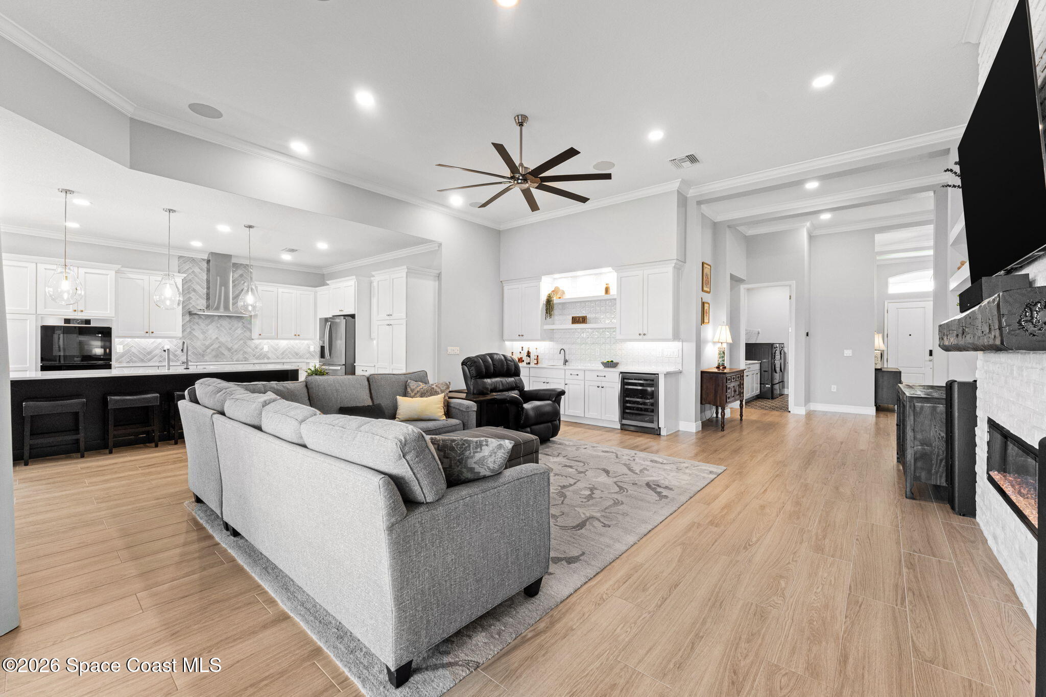 8659 Tarpan Court