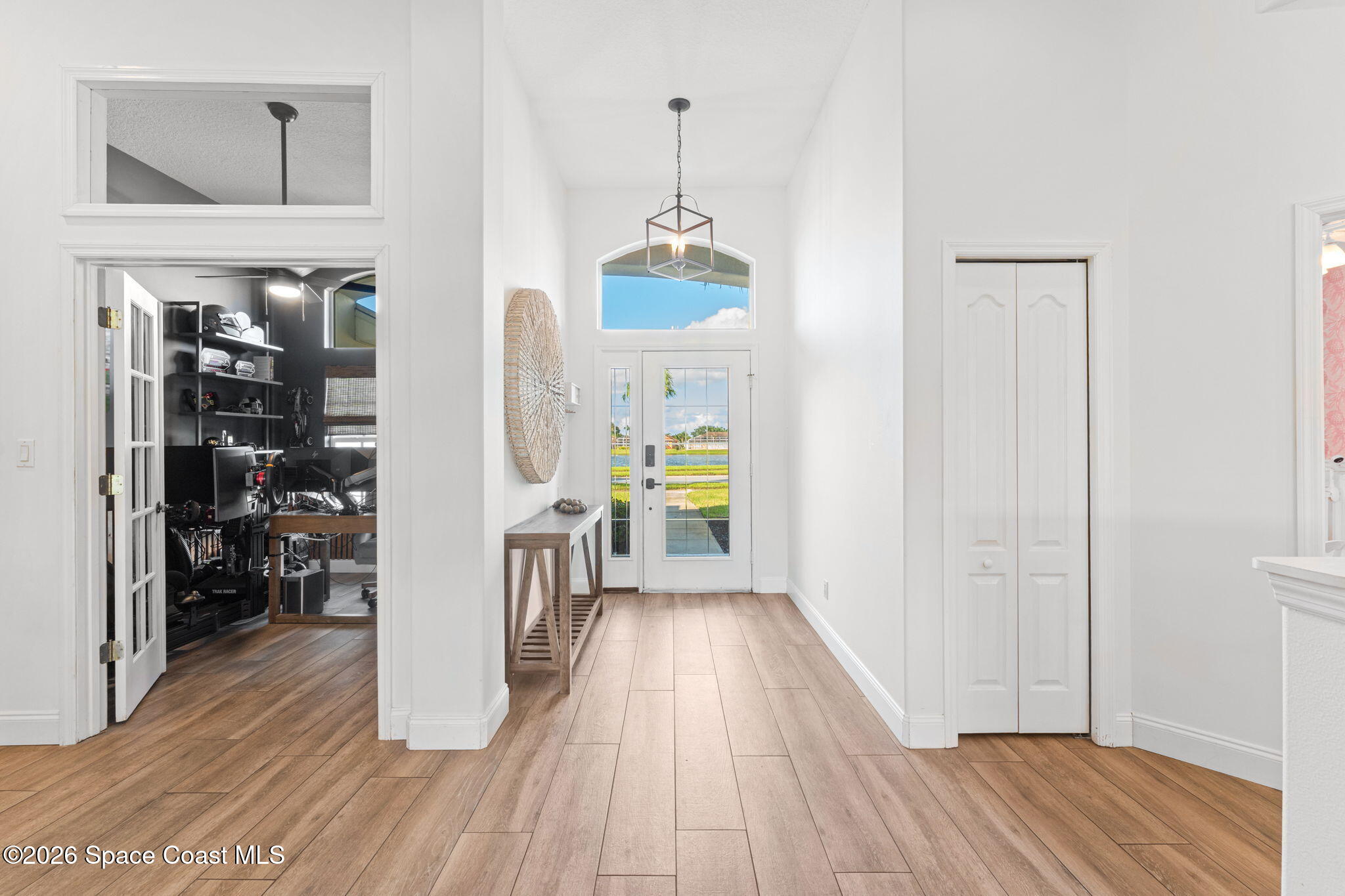 2639 Canterbury Circle