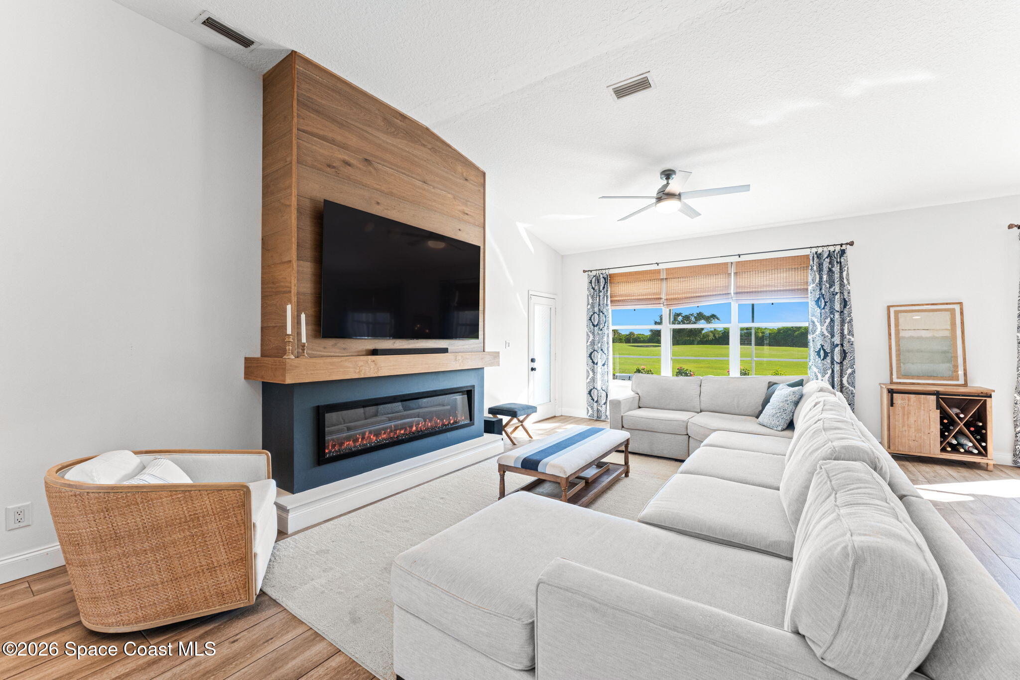 2639 Canterbury Circle