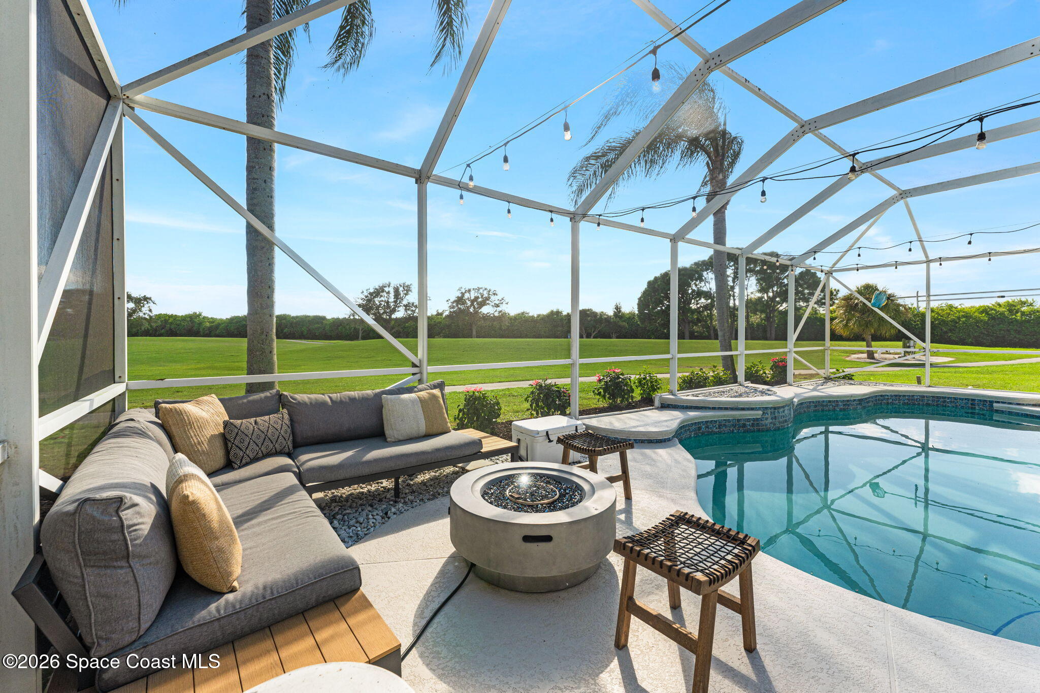2639 Canterbury Circle