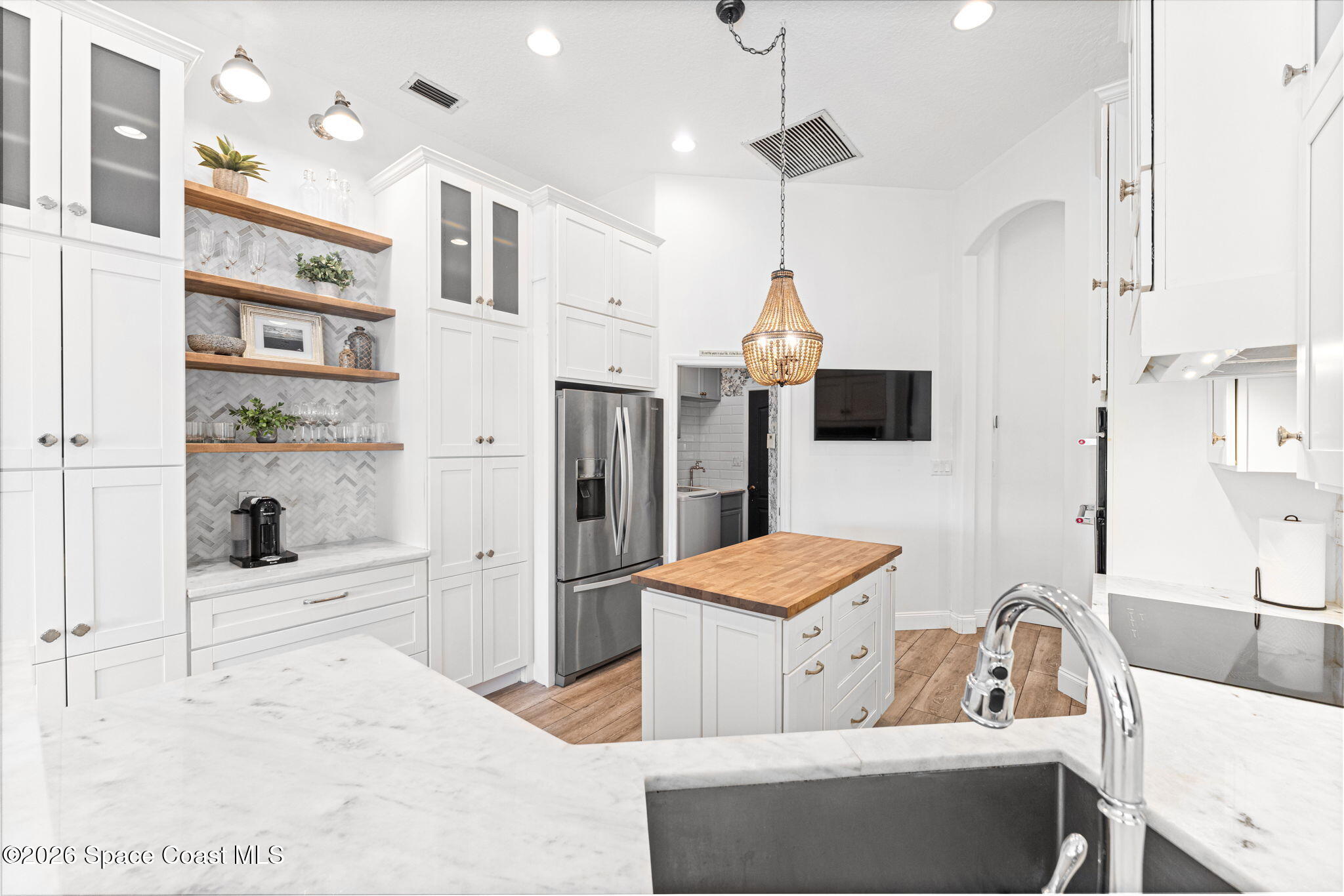 2639 Canterbury Circle