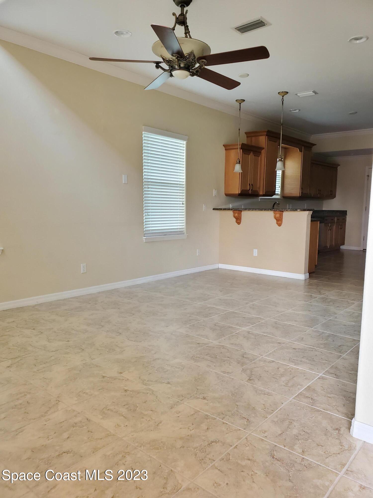 1523 Beechfern Drive, 14