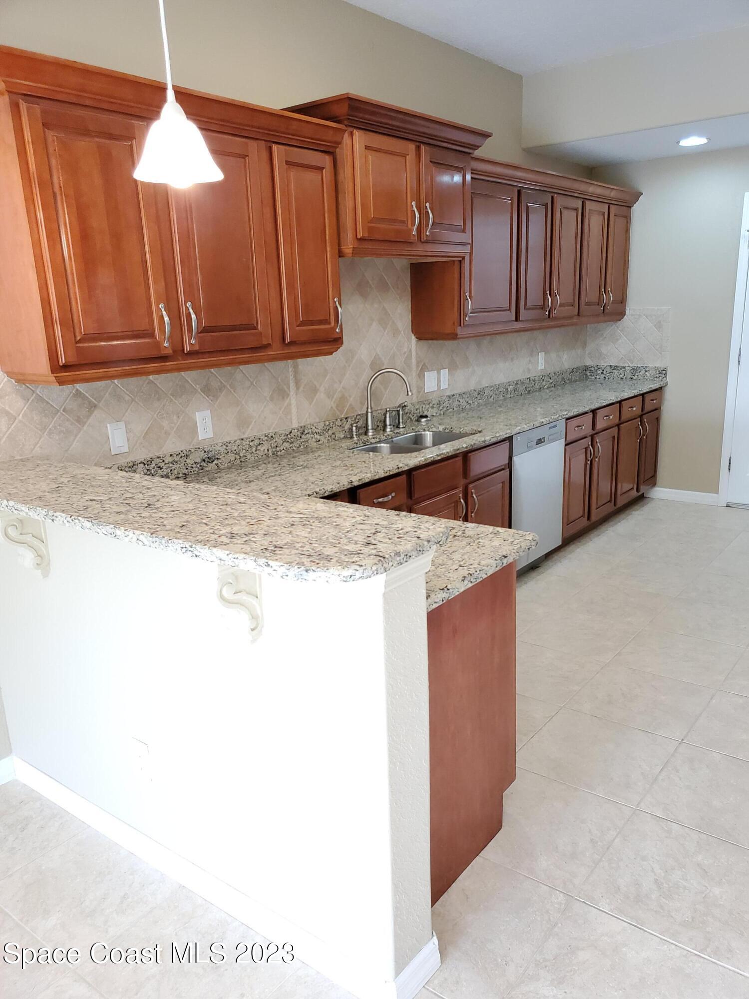 1523 Beechfern Drive, 14