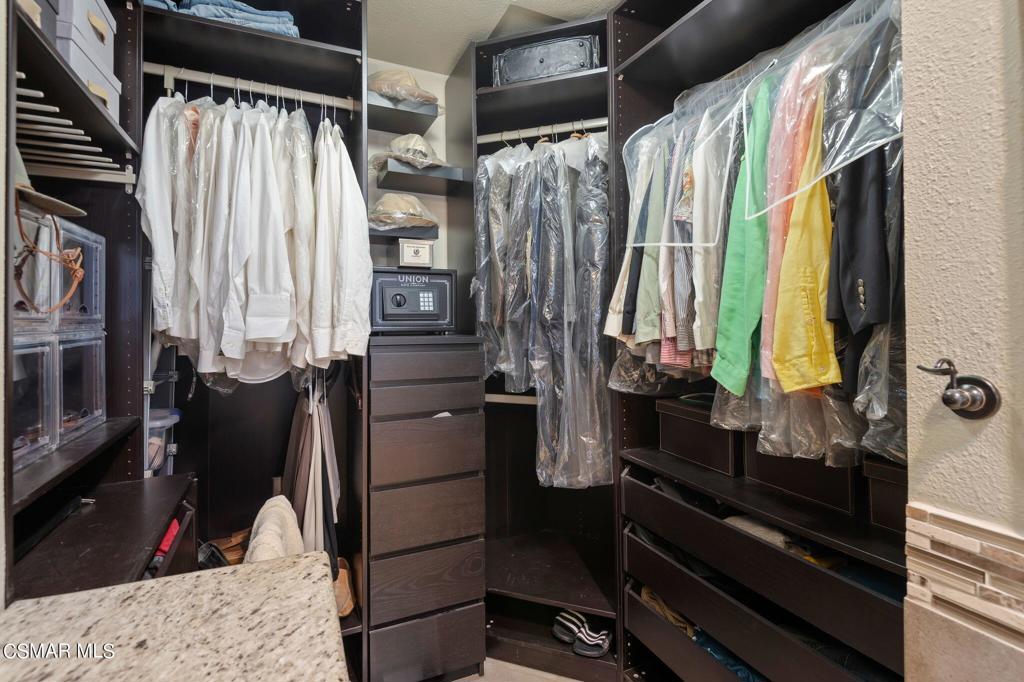 21551 Burbank Boulevard 112