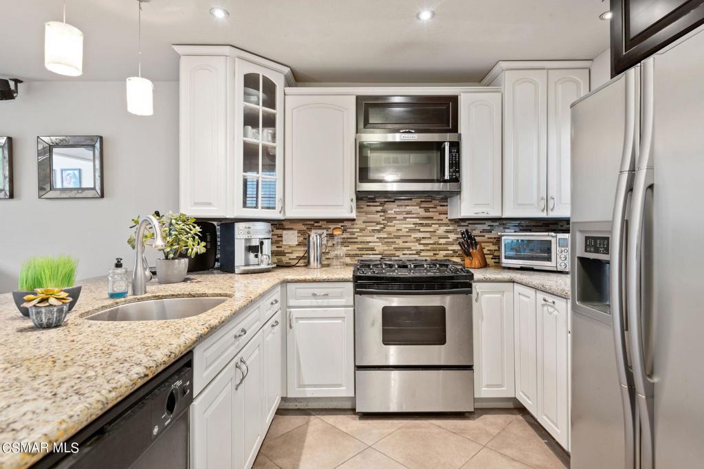 21551 Burbank Boulevard 112