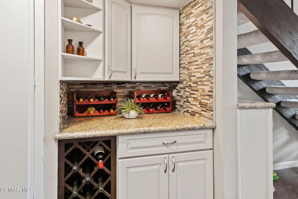 21551 Burbank Boulevard 112