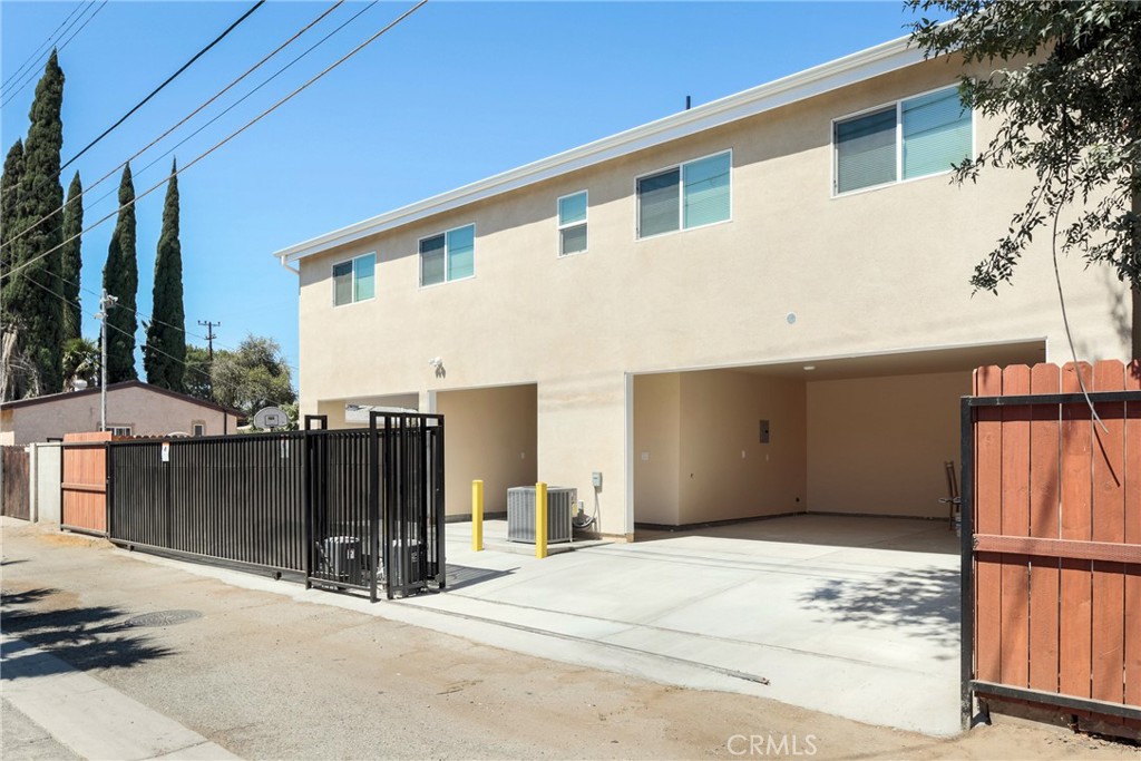 17132 Saticoy Street