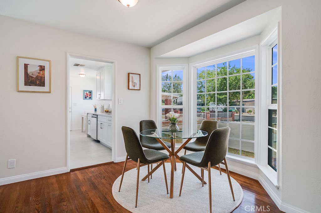 7327 Leescott Avenue