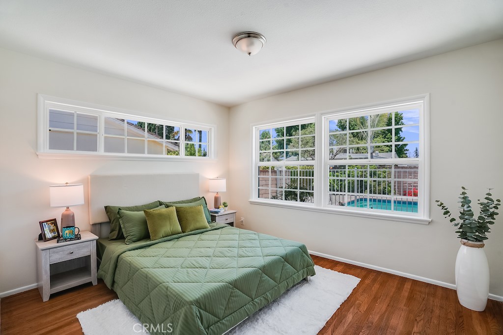 7327 Leescott Avenue