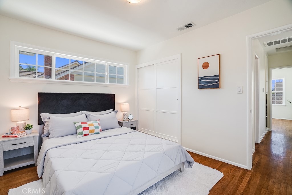 7327 Leescott Avenue