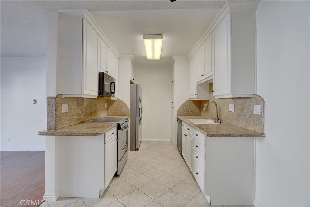 126 N Brighton Street D